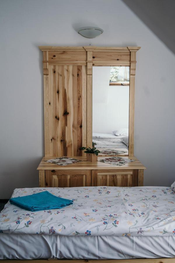 Miedzynarodowe Schronisko Mlodziezowe Ptsm Szarotka Hostel Zakopane Luaran gambar
