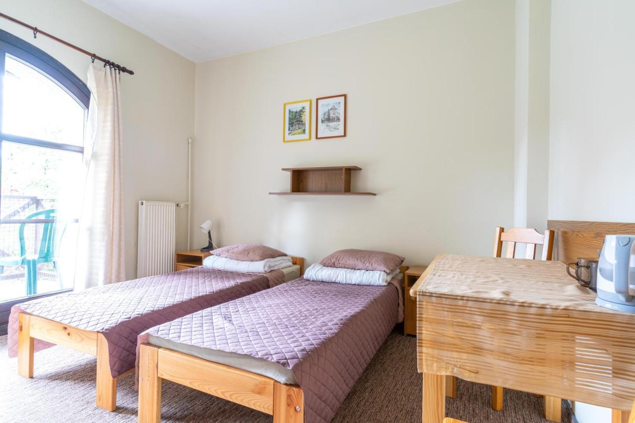 Miedzynarodowe Schronisko Mlodziezowe Ptsm Szarotka Hostel Zakopane Luaran gambar